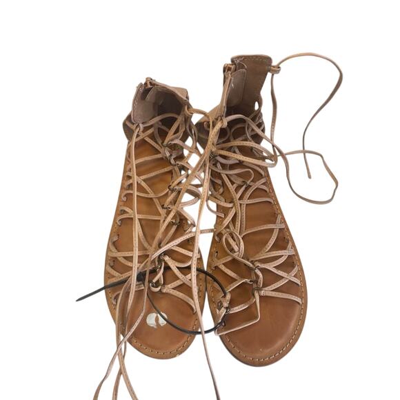 Tan sandals - Picture 1 of 4